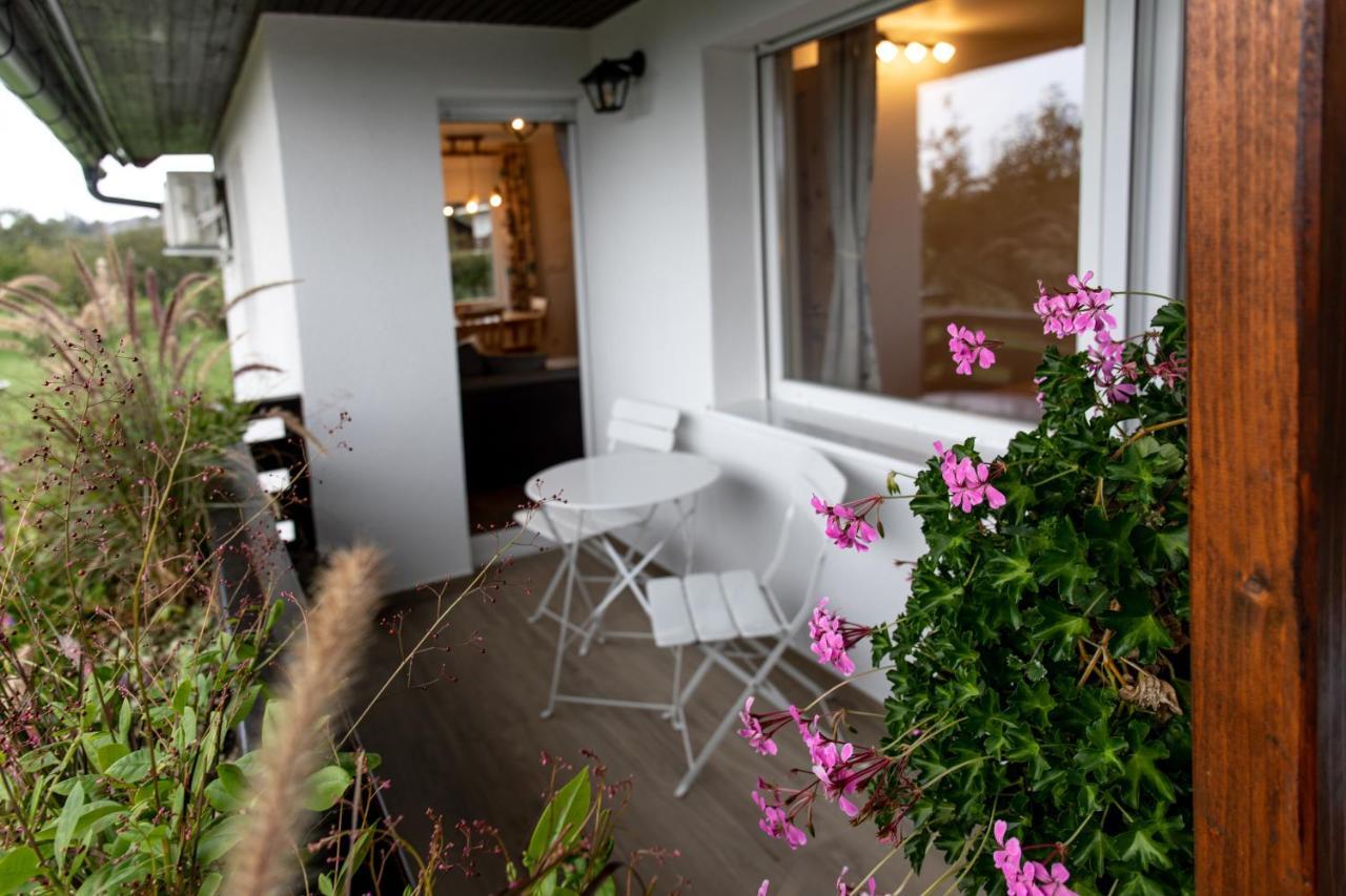 Honey Apartments Zirovnica Εξωτερικό φωτογραφία