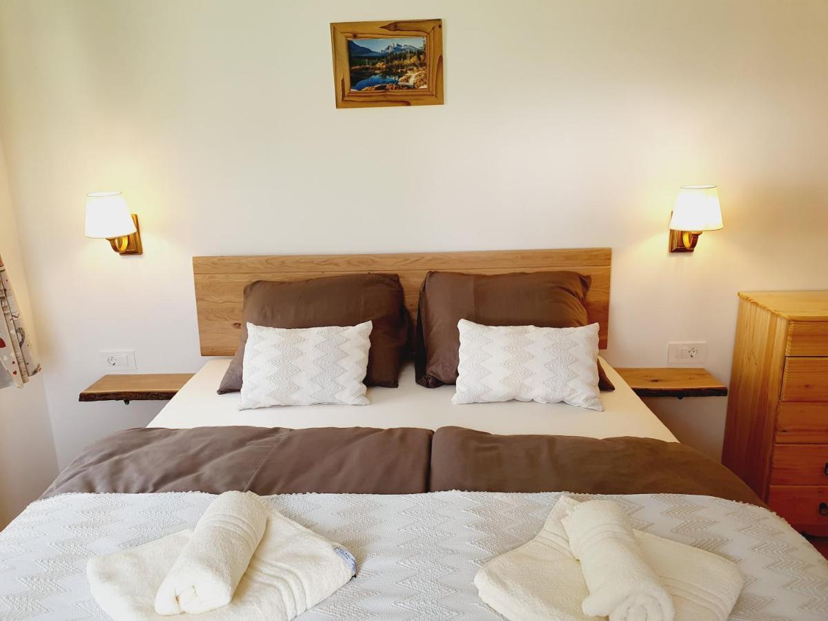 Honey Apartments Zirovnica Εξωτερικό φωτογραφία