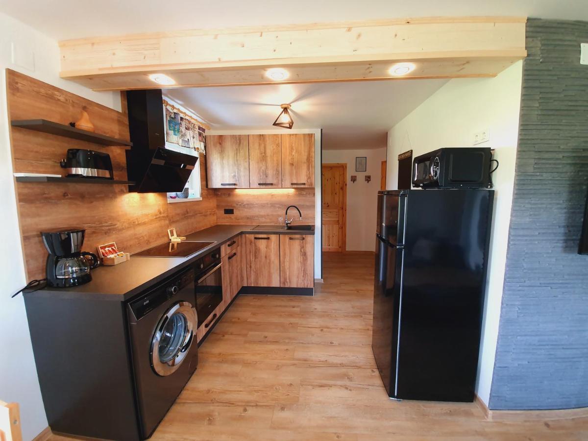 Honey Apartments Zirovnica Εξωτερικό φωτογραφία